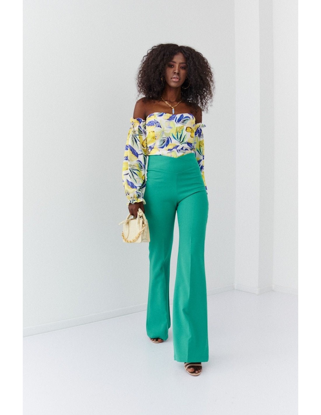 Elegant women\'s trousers with wide legs, green 05018 - Online store - Boutique